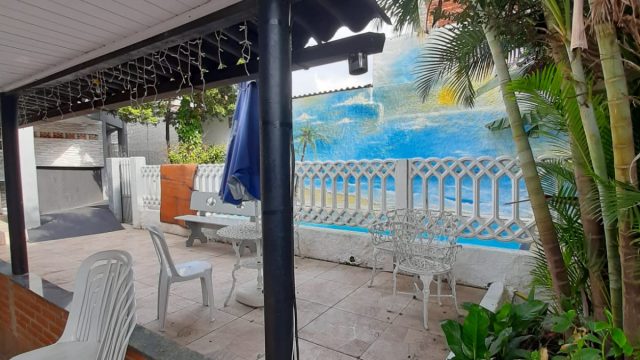 Sobrado 520m.2 com piscina em S.Miguel Paulista
