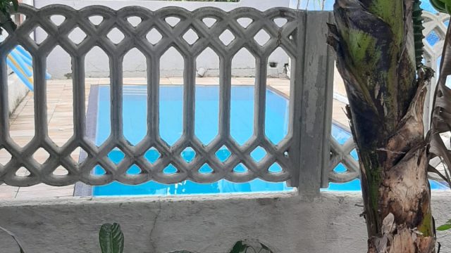 Sobrado 520m.2 com piscina em S.Miguel Paulista