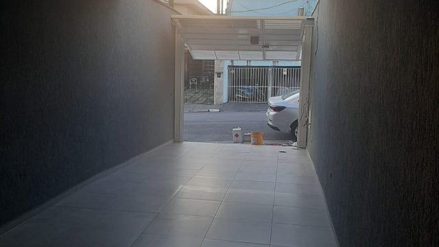 Belíssimo sobrado NOVO com 3 suítes no Jardim Popular