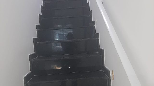 Belíssimo sobrado NOVO com 3 suítes no Jardim Popular