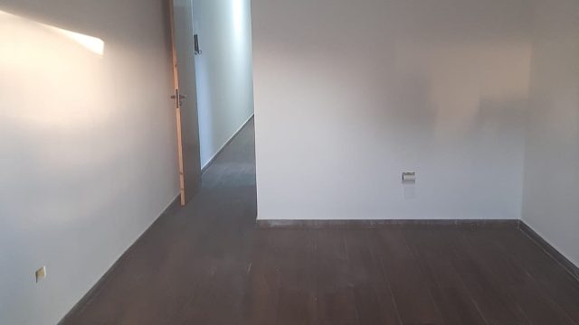 Belíssimo sobrado NOVO com 3 suítes no Jardim Popular
