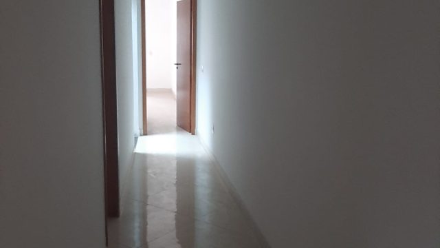 Sobrado Novo com 3 suítes 2 vagas, churrasqueiras no Jardim Três Marias