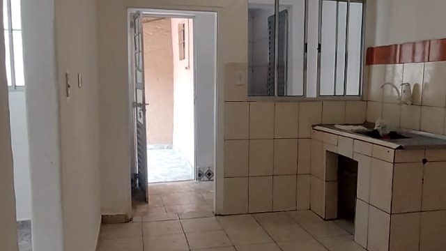 Casa com 1 Quarto e 1 banheiro para Alugar, 50 m²