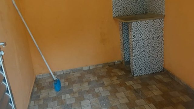Casa com 1 Quarto e 1 banheiro para Alugar, 50 m²