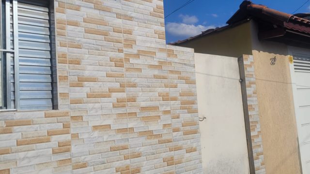 Casa com 1 Quarto e 1 banheiro para Alugar
