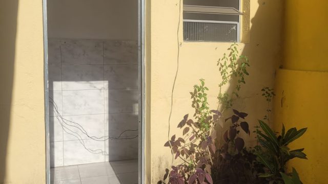 Casa com 1 Quarto e 1 banheiro para Alugar