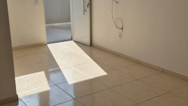 Apartamento com 2 Quartos e 1 banheiro para Alugar, 50 m²