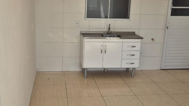 Apartamento com 2 Quartos e 1 banheiro para Alugar, 50 m²